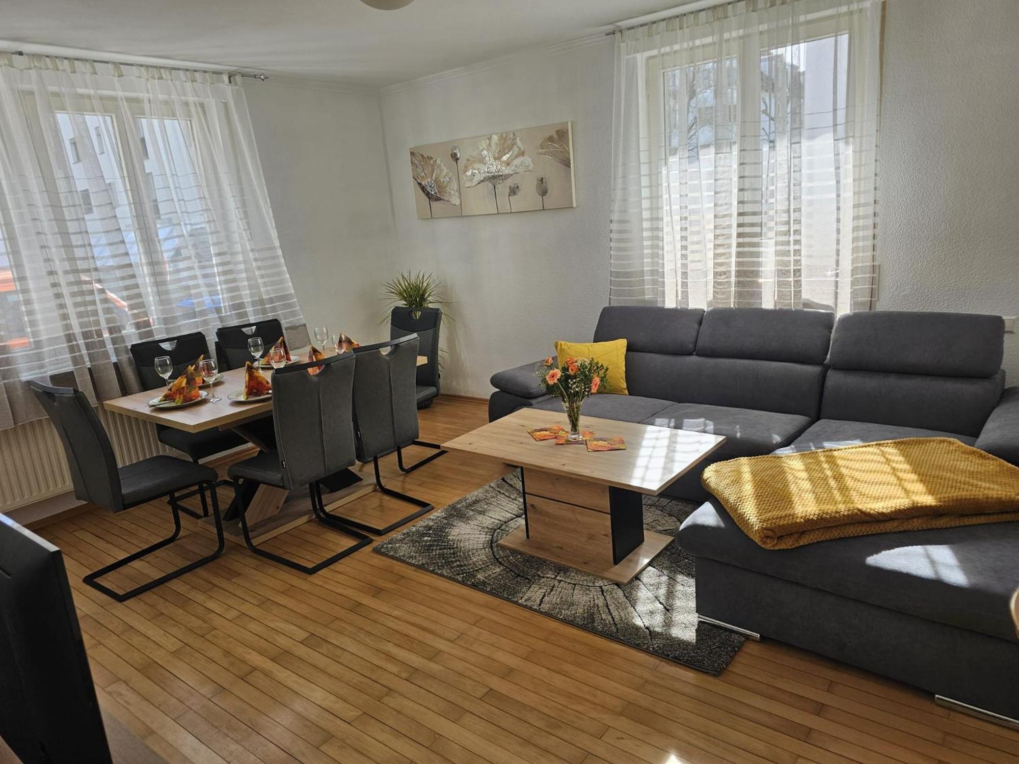 Apartment Sea